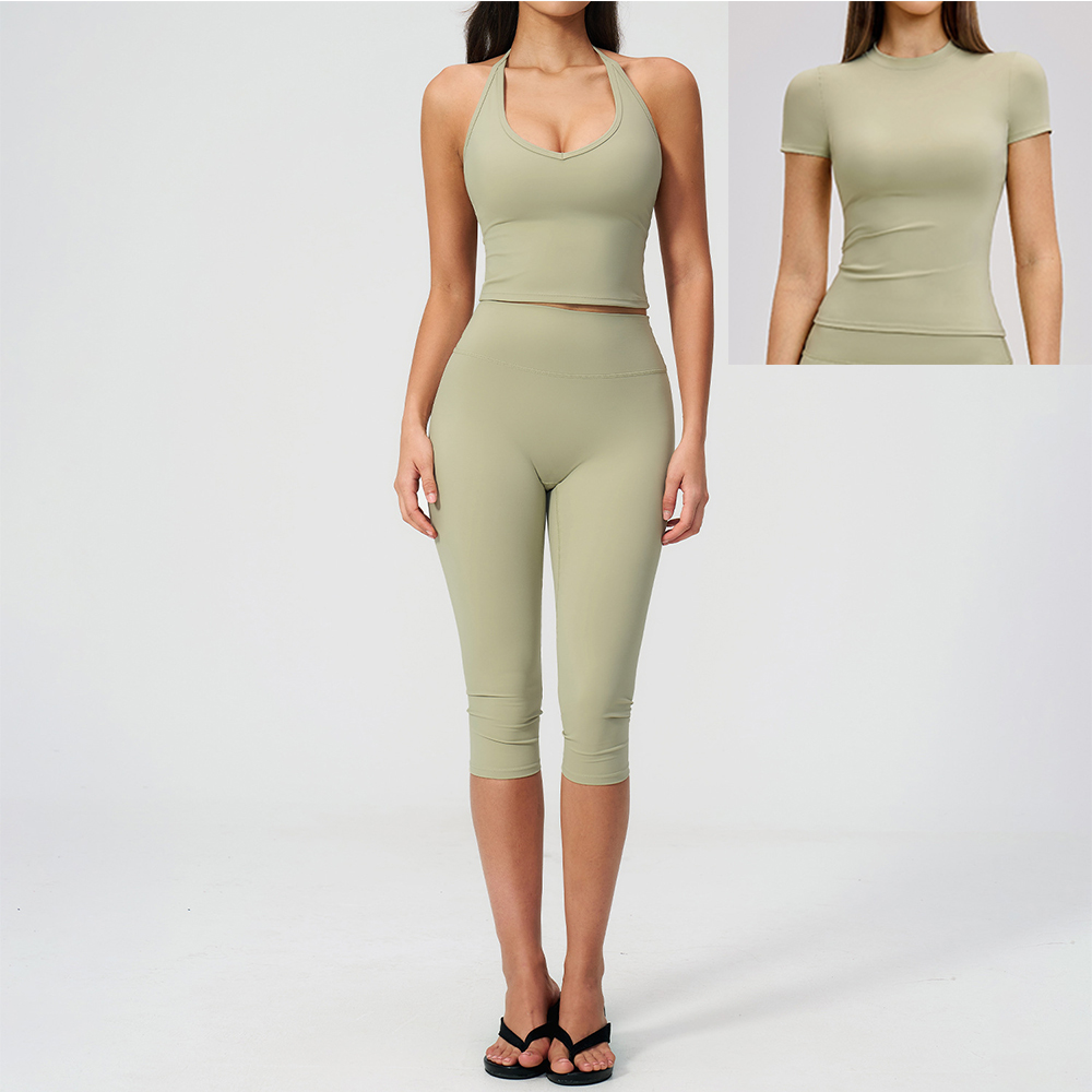 女性用ホルターネックルーシュVネック2/3ピースヨガセット、 - Pilates Yoga Logo のレビューと価格
